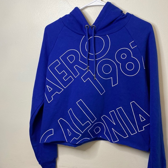 Aeropostale Tops - Aeropostale cropped hoodie size small, oversized